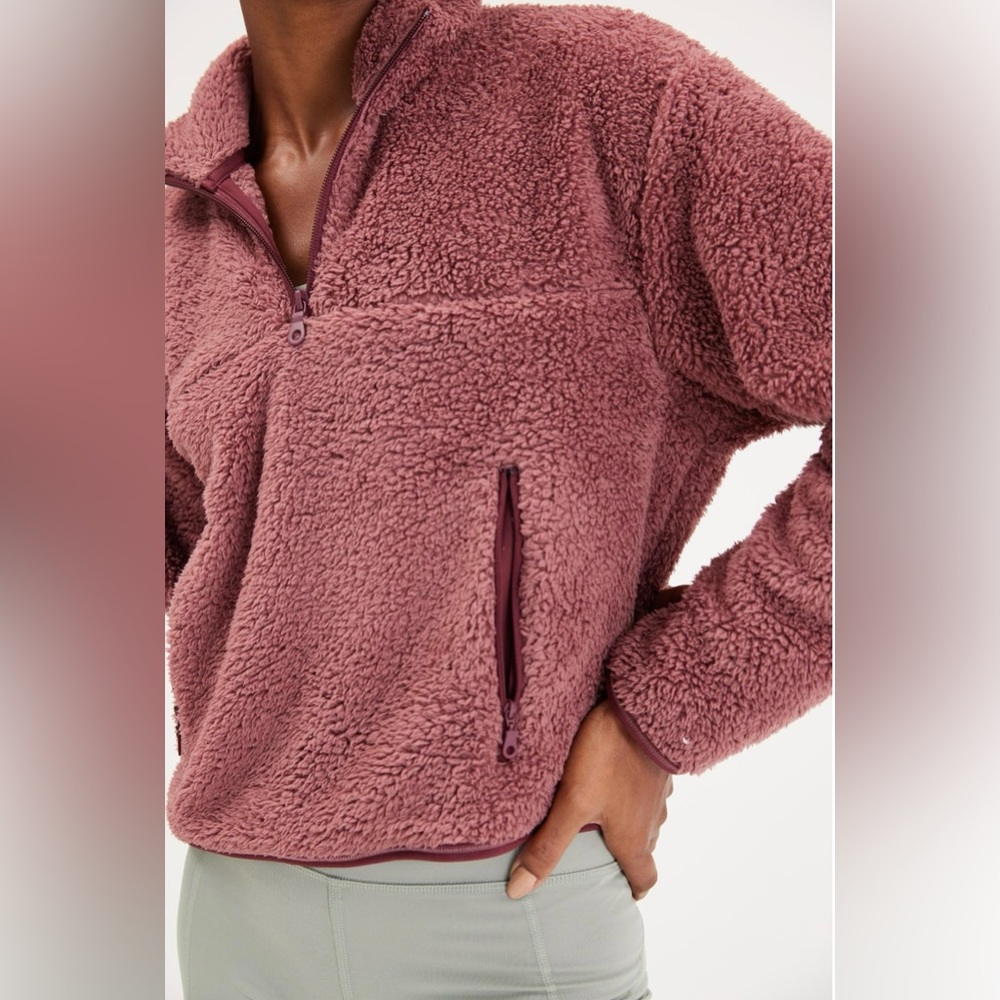 Girlfriend Collective Half Zip Fleece Pullover in Plume - Size S